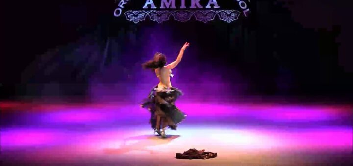 Sexy vintage oriental belly dance by Hanna Amira Abdi